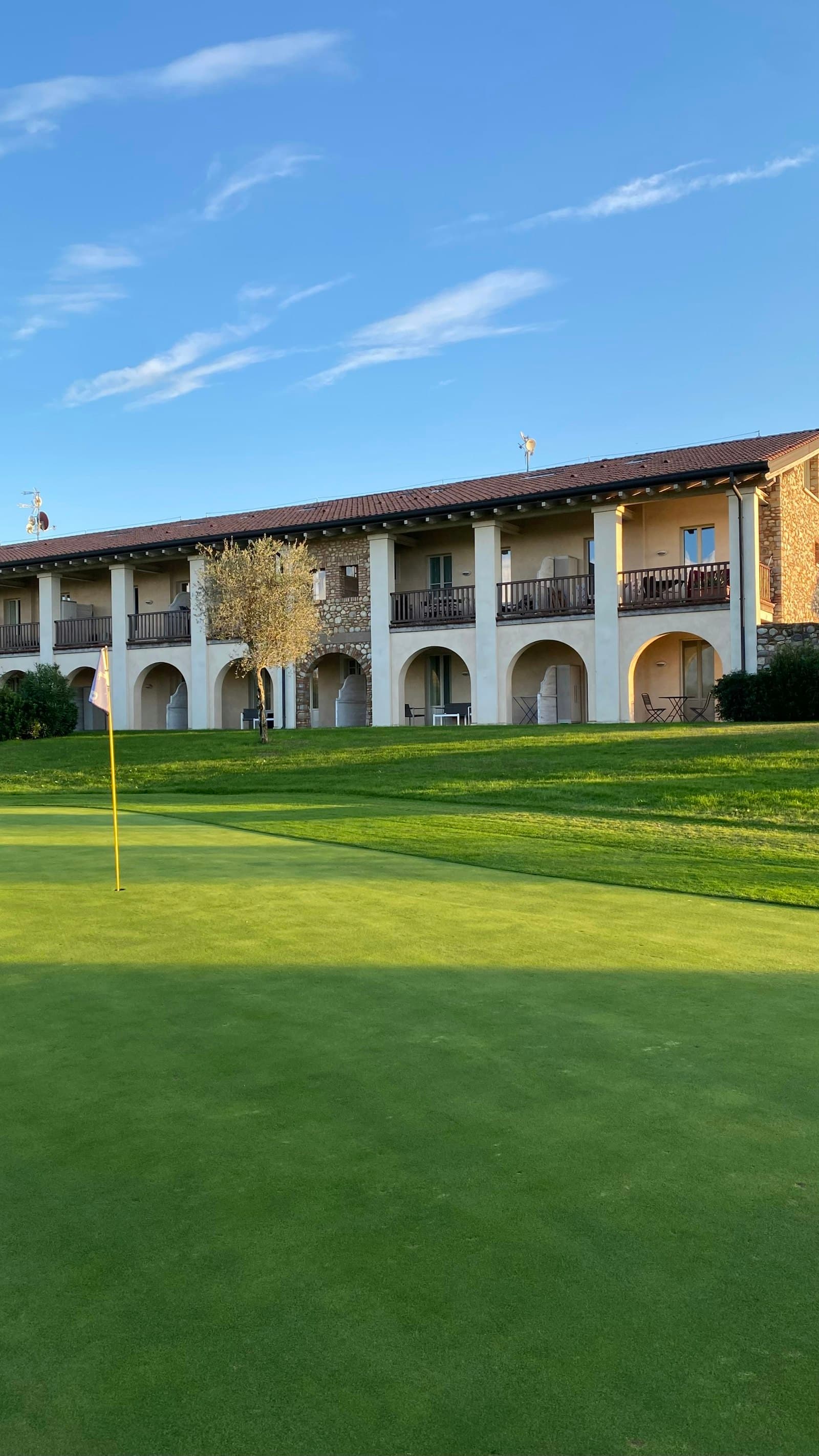Golf Clubhouse Cleaning